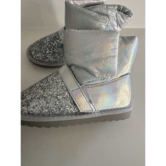 K KomForme Girl's boots Light SILVER Snow Winter Boots with Glitter Size 2 - Picture 10 of 14